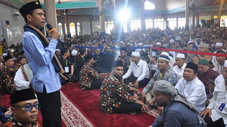 Cara Tanya Jawab Dengan Ustadz Abdul Somad