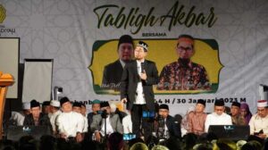 Cara Tanya Jawab Dengan Ustadz Adi Hidayat