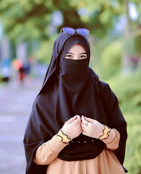 Foto Profil Muslimah Bercadar 12