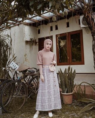 Foto Profil WA Muslimah Fashionable 14